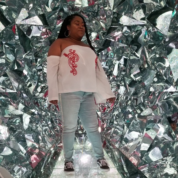 Meet your Posher, Brittany - Picture 1 of 1